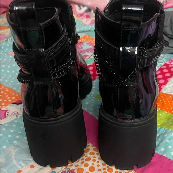 Torrid Wide witdth patent leather boots with chain detail. - Picture 5 of 9